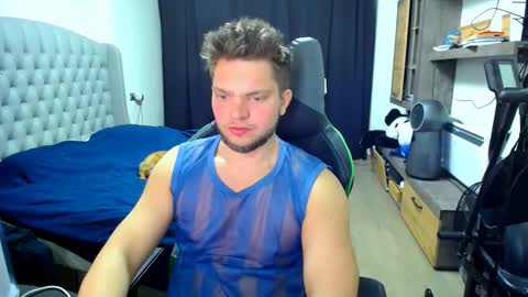 romantic_twunk online show from October 2025 02:34:01 AM