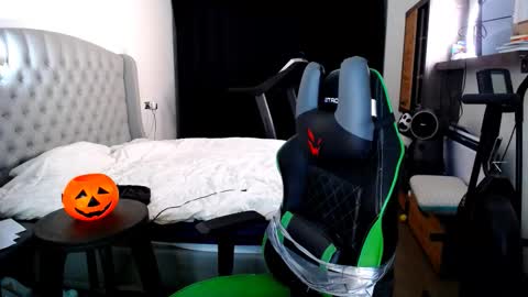 romantic_twunk online show from October 2025 02:14:02 AM