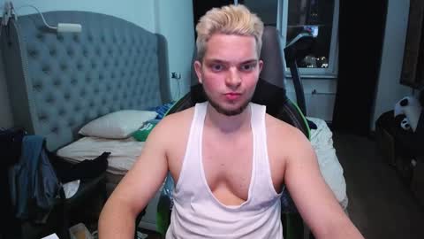 romantic_twunk online show from November 2025 09:57:02 PM