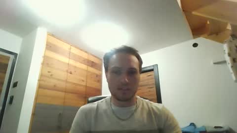 romanz123 online show from April 2026 07:12:01 PM