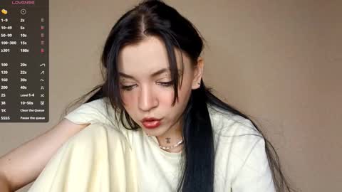 Anica online show from October 2025 04:35:01 PM