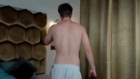 Romeo Ricci online show from February 2026 06:29:02 AM