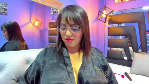 Snapshot of romina017 chatting on October 2025 12:19:01 AM Romi online show from October 2025 12:19:01 AM