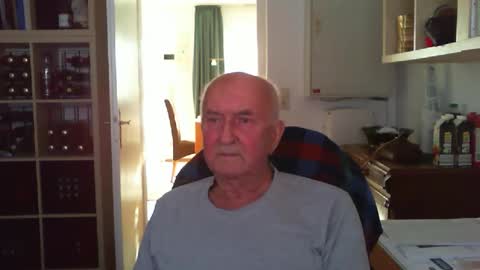 Snapshot of ron70zig chatting on February 2026 08:16:02 AM ron70zig online show from February 2026 08:16:02 AM