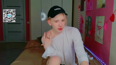 Snapshot of ron_vilss chatting on March 2026 08:37:02 PM Ron online show from March 2026 08:37:02 PM