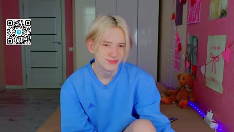 Snapshot of ron_vilss chatting on March 2026 05:33:02 AM Ron online show from March 2026 05:33:02 AM