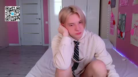 Ron online show from April 2026 04:43:02 AM