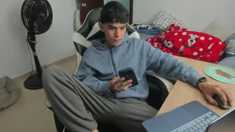 Snapshot of ronaldmq20 chatting on June 2026 12:27:02 AM Ronaldo online show from June 2026 12:27:02 AM