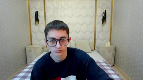 ronbevs online show from May 2026 07:33:01 PM