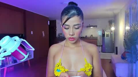 Roni online show from May 2026 12:16:02 AM