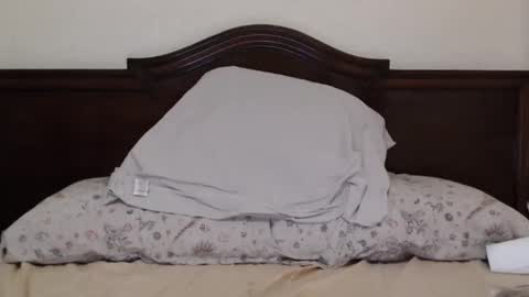 ronx3 online show from February 2026 03:04:01 AM