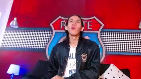 Snapshot of ronymiller_1 chatting on January 2025 03:39:02 PM RonyMiller 1 online show from January 2025 03:39:02 PM