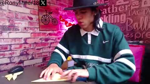 Snapshot of ronymiller_1 chatting on February 2025 05:03:02 PM RonyMiller 1 online show from February 2025 05:03:02 PM