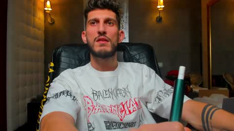 Snapshot of ronythemaster chatting on January 2025 10:12:02 PM onlyfans- online show from January 2025 10:12:02 PM