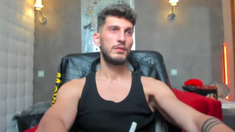 Snapshot of ronythemaster chatting on January 2025 10:13:02 PM onlyfans- online show from January 2025 10:13:02 PM