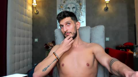 Snapshot of ronythemaster chatting on January 2025 07:46:01 PM onlyfans- online show from January 2025 07:46:01 PM