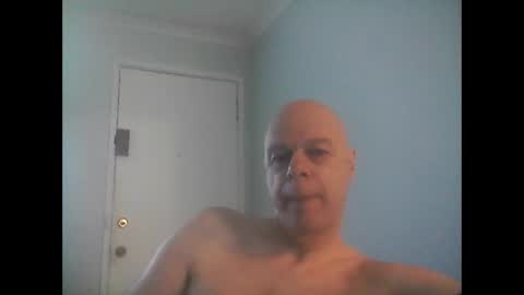 Snapshot of rooboy55 chatting on June 2026 03:18:01 AM rooboy55 online show from June 2026 03:18:01 AM