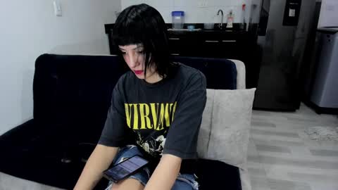 Snapshot of room312_ chatting on December 2024 06:06:02 PM Twelve 3 Inst Twelve 312002 Twitter Room312 2002 online show from December 2024 06:06:02 PM