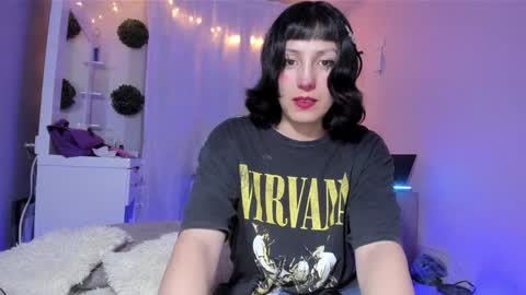 Snapshot of room312_ chatting on December 2024 01:40:02 AM Twelve 3 Inst Twelve 312002 Twitter Room312 2002 online show from December 2024 01:40:02 AM