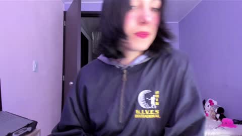 Snapshot of room312_ chatting on December 2024 06:38:01 PM Twelve 3 Inst Twelve 312002 Twitter Room312 2002 online show from December 2024 06:38:01 PM