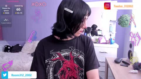 Snapshot of room312_ chatting on January 2025 06:19:02 PM Twelve 3 Inst Twelve 312002 Twitter Room312 2002 online show from January 2025 06:19:02 PM