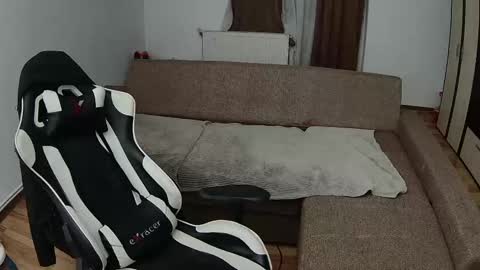 Snapshot of room4all chatting on February 2025 01:50:02 AM ionut online show from February 2025 01:50:02 AM