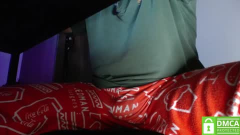 Snapshot of room_hot_x chatting on December 2024 08:02:01 AM ken online show from December 2024 08:02:01 AM