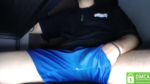 Snapshot of room_hot_x chatting on September 2025 01:38:01 AM ken online show from September 2025 01:38:01 AM