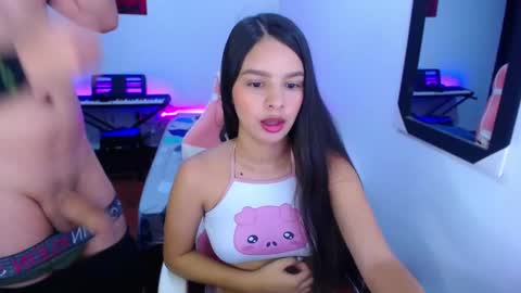 Snapshot of room_kitty chatting on November 2025 03:19:02 PM MIA AND PAUL online show from November 2025 03:19:02 PM