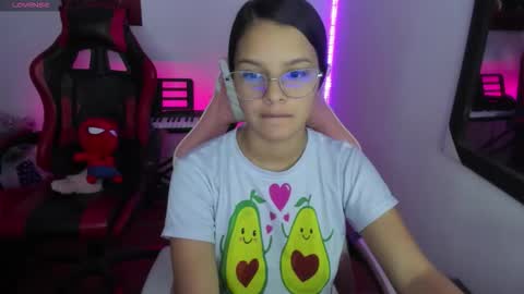 Snapshot of room_kitty chatting on March 2026 07:05:01 PM MIA AND PAUL online show from March 2026 07:05:01 PM