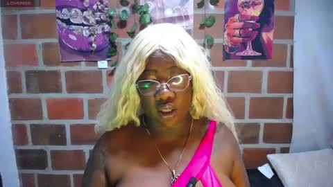 roos_veyker online show from June 2026 04:22:01 PM