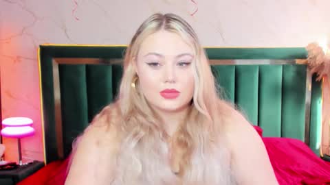 Snapshot of rosa1ia chatting on October 2025 11:02:01 AM Chloe online show from October 2025 11:02:01 AM