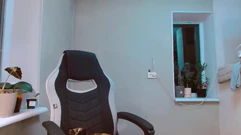 rosa843850 online show from November 2025 05:44:01 PM