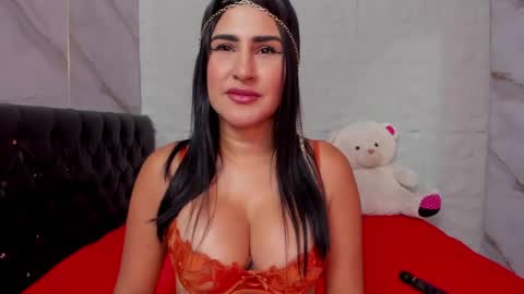 ROSALIA insta rosalia 10hoot online show from April 2026 08:07:01 PM