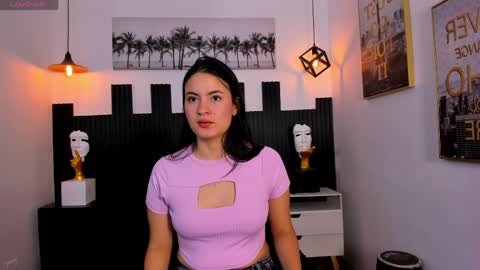 Snapshot of rosaliea chatting on April 2026 08:42:02 PM R O S A L I A online show from April 2026 08:42:02 PM
