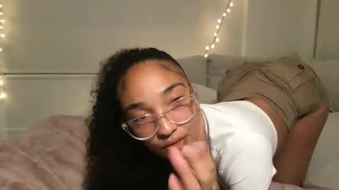 Rosalina online show from September 2025 04:45:01 AM