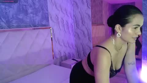ROSALIN online show from May 2026 03:02:01 AM