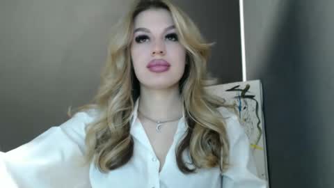 Rosalina online show from April 2026 12:04:01 PM