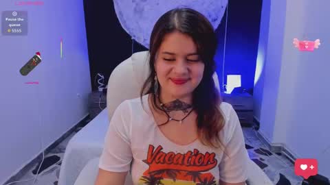 Snapshot of rosalinegrey chatting on October 2025 05:05:01 AM Rosaline Grey online show from October 2025 05:05:01 AM