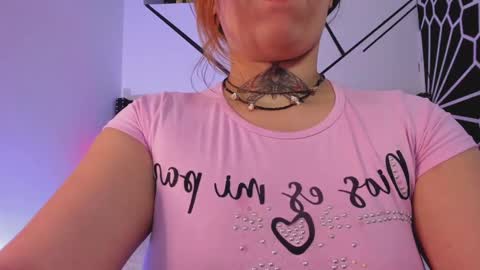 Snapshot of rosalinegrey chatting on October 2025 06:11:02 AM Rosaline Grey online show from October 2025 06:11:02 AM