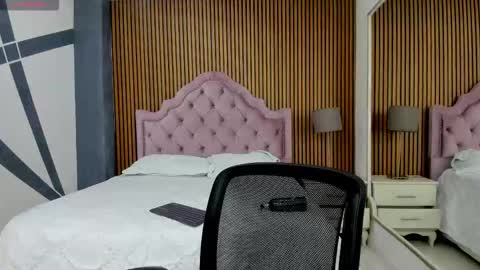 Snapshot of rosalinegrey chatting on October 2025 05:28:01 AM Rosaline Grey online show from October 2025 05:28:01 AM