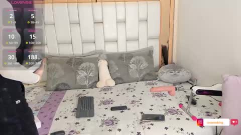 Snapshot of rosannaking chatting on February 2025 11:01:01 PM Aleja online show from February 2025 11:01:01 PM