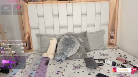 Snapshot of rosannaking chatting on March 2025 02:04:01 AM Aleja online show from March 2025 02:04:01 AM