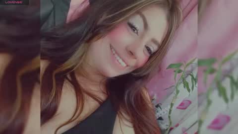 rosario_1996 online show from April 2026 06:57:01 PM