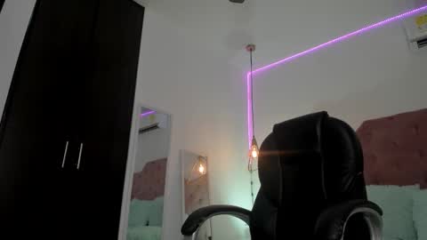 Snapshot of rose__monroe chatting on November 2025 08:00:01 PM rose__monroe online show from November 2025 08:00:01 PM