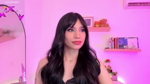 Snapshot of rose__saenz chatting on December 2024 12:44:01 AM Rose Saenz online show from December 2024 12:44:01 AM
