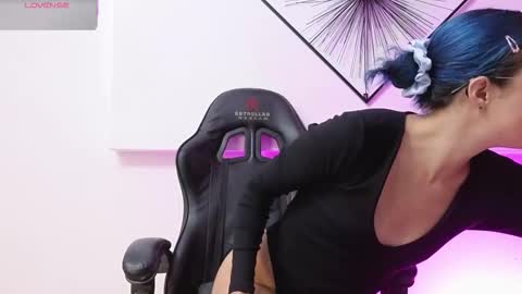  ROSE BAKER  online show from January 2026 11:36:01 AM