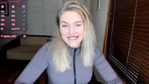 Snapshot of rose_brooks chatting on December 2024 08:07:02 PM Rose but u can call me princess online show from December 2024 08:07:02 PM