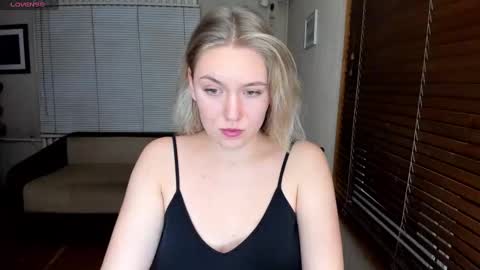Snapshot of rose_brooks chatting on December 2024 08:25:02 PM Rose but u can call me princess online show from December 2024 08:25:02 PM