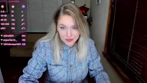 Snapshot of rose_brooks chatting on December 2024 07:21:01 PM Rose but u can call me princess online show from December 2024 07:21:01 PM